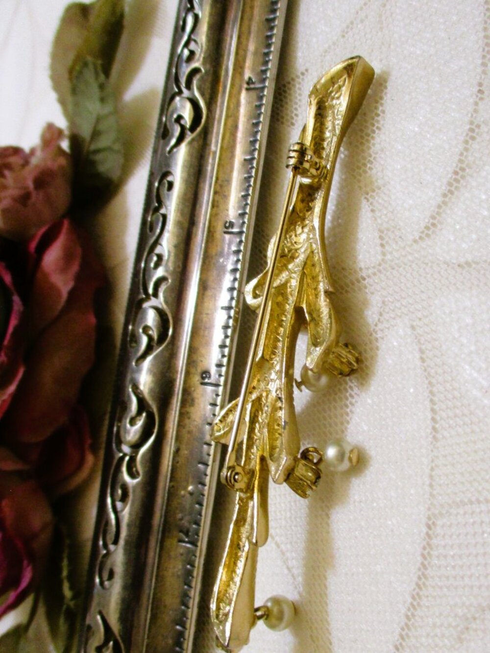 VINTAGE Gold Plate Branch Brooch: Faux Pearl Rhinestone Dangle Jewelry - Picture 15 of 15